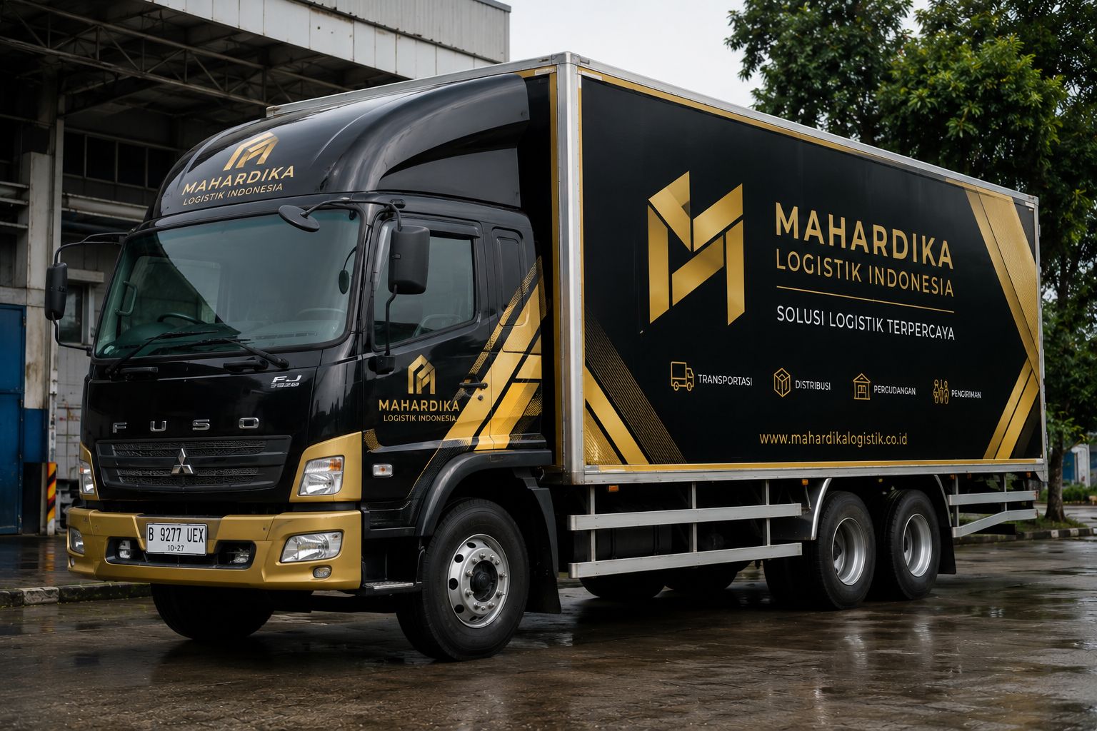 Branding truk perusahaan untuk promosi armada besar