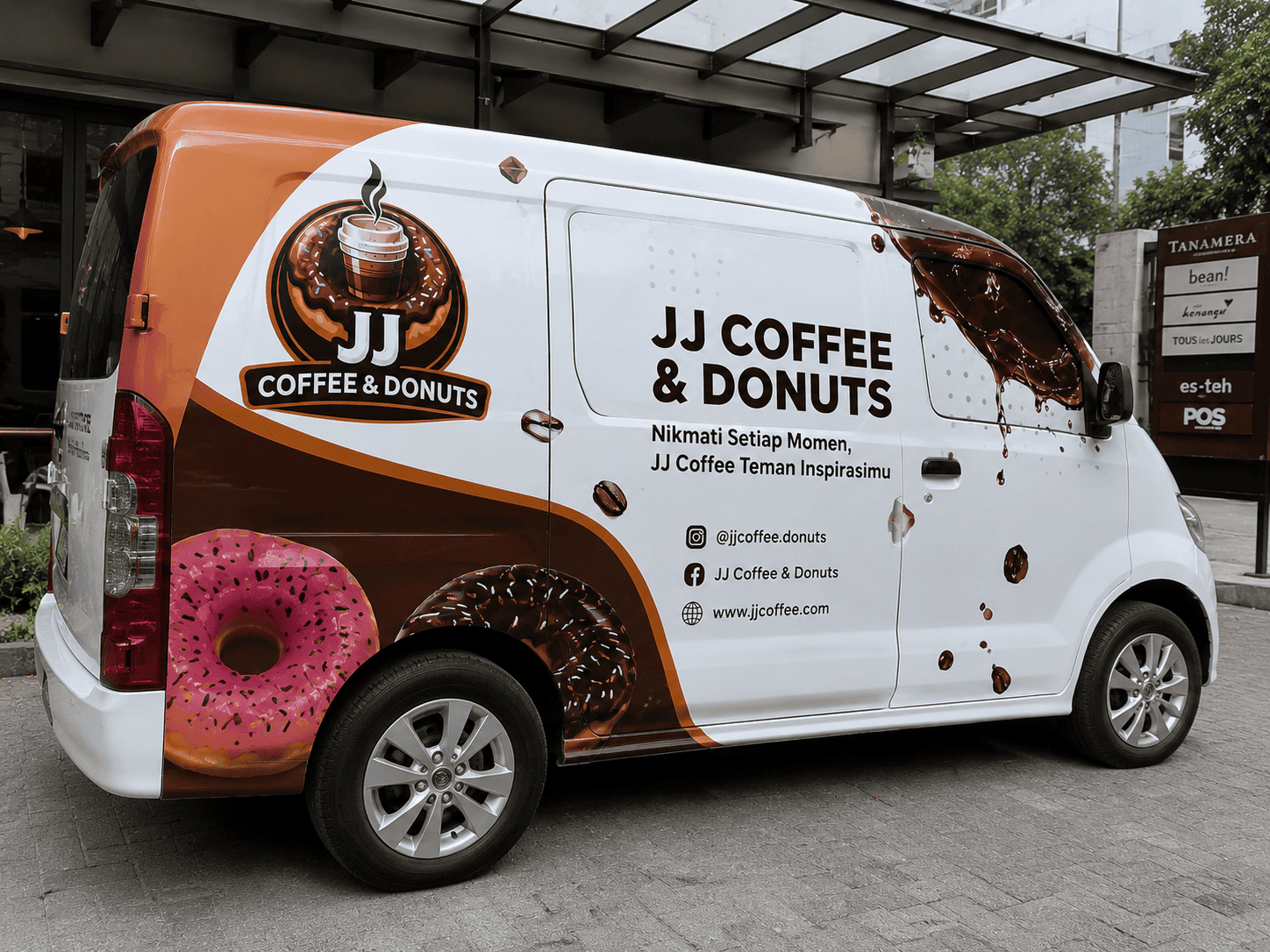 Jasa branding mobil profesional Radja Inovasi Indonesia untuk kendaraan perusahaan